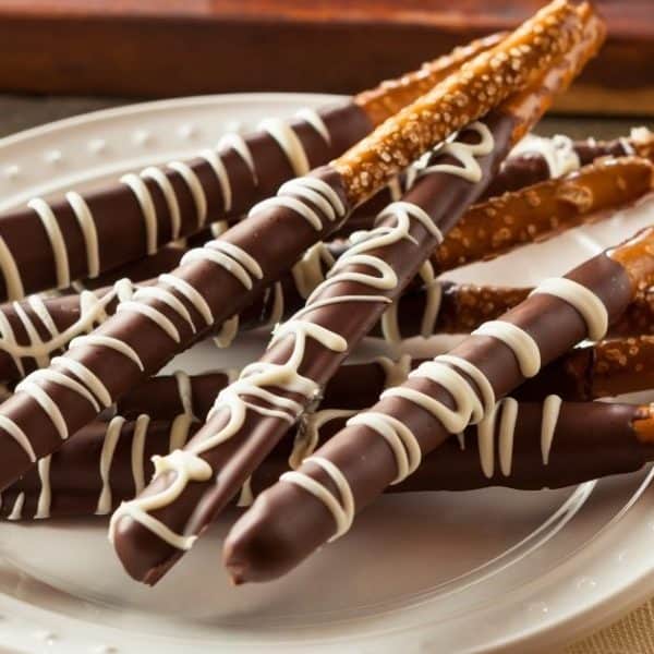 chocolate covered pretzel rods