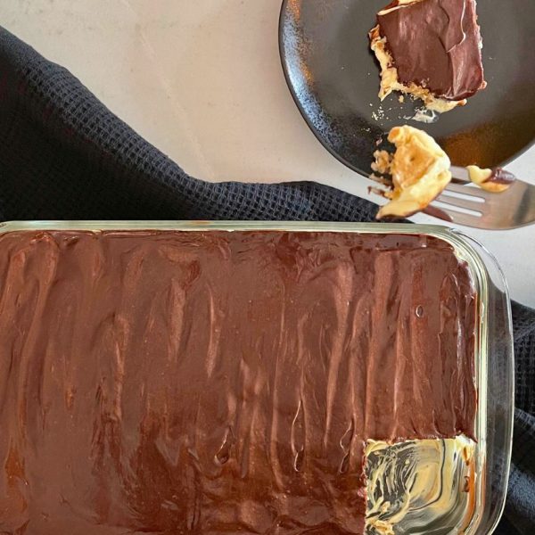 no bake chocolate eclair cake